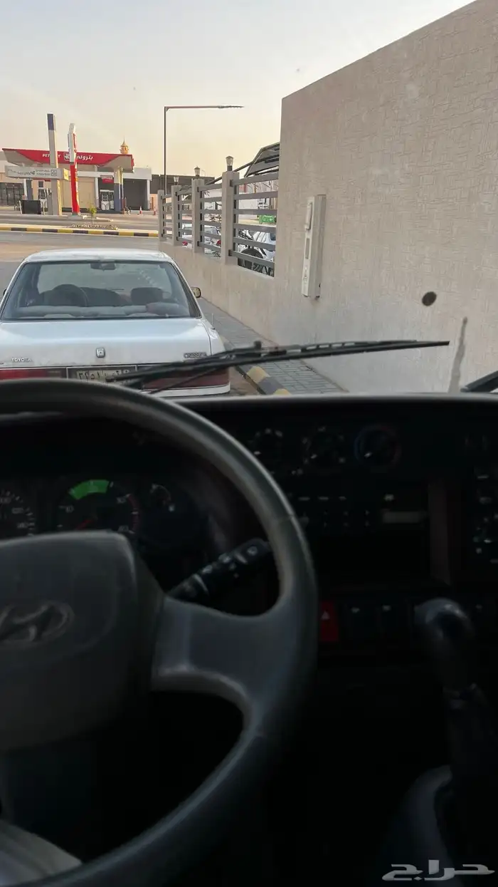 للإيجار باص هونداي كاونتي 30 راكب بدون سائق 4