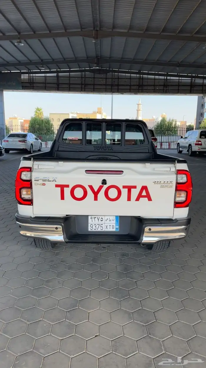 هايلكس 2024 سعودي فل كامل ديزل (محرك 2400) تماتيك ب 130.000 5