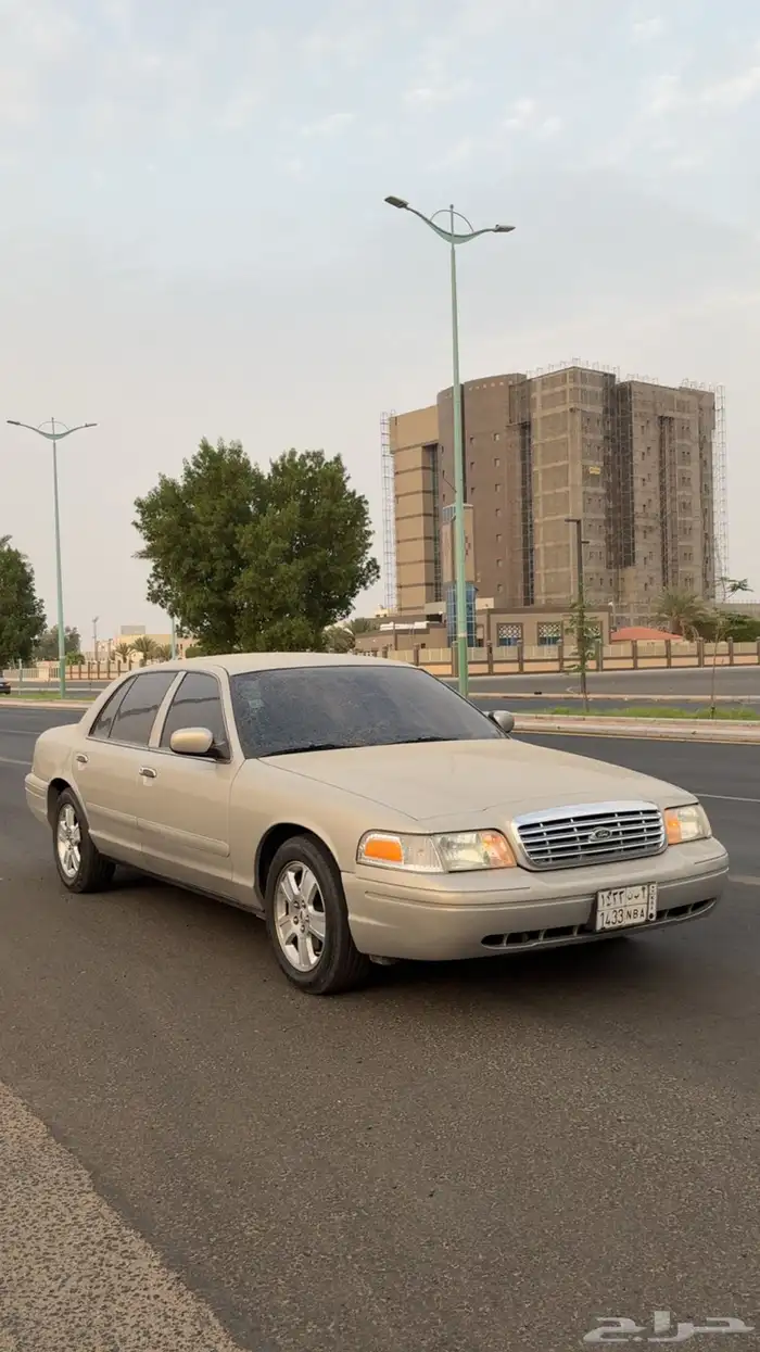 فورد فكتوريا 2008 مدني (لارج وسيع) 3