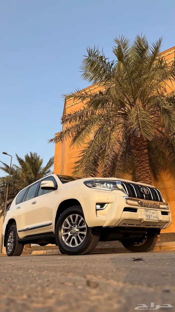 تايوتا برادو 2021 لؤلؤي GXR خليجي 6V إسبير علاق فتحة سقف 15