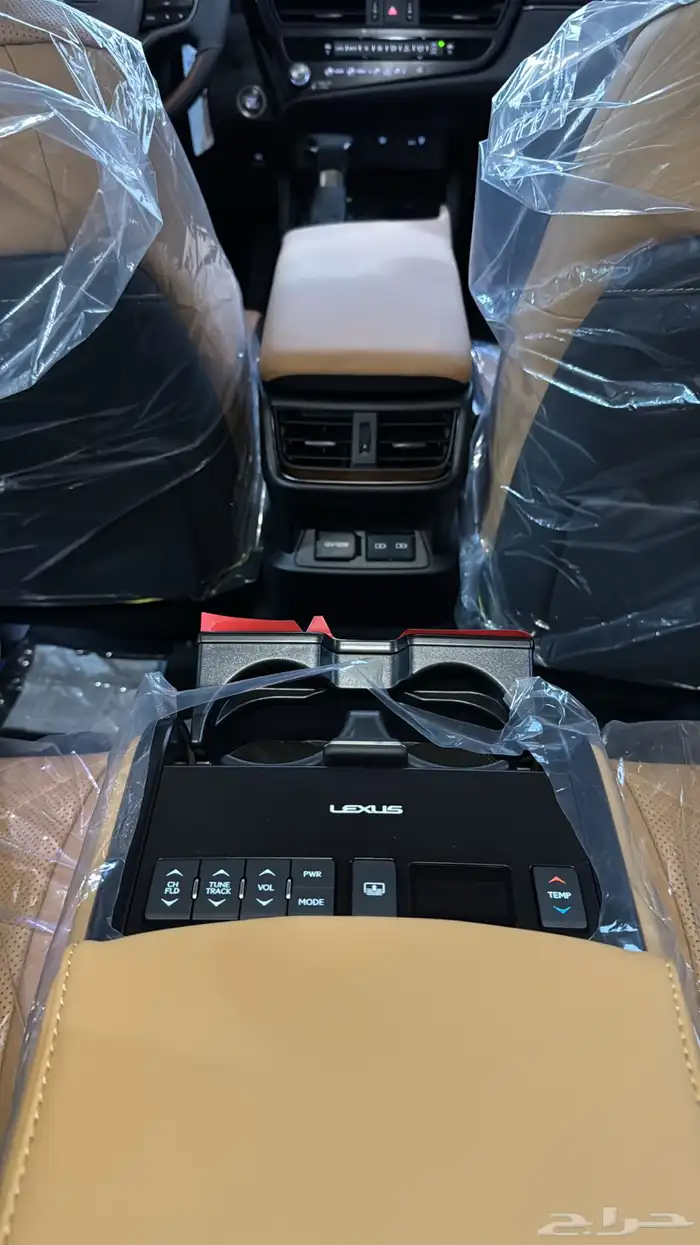 لكزس ES350 فئة CC بنزين 2025 11