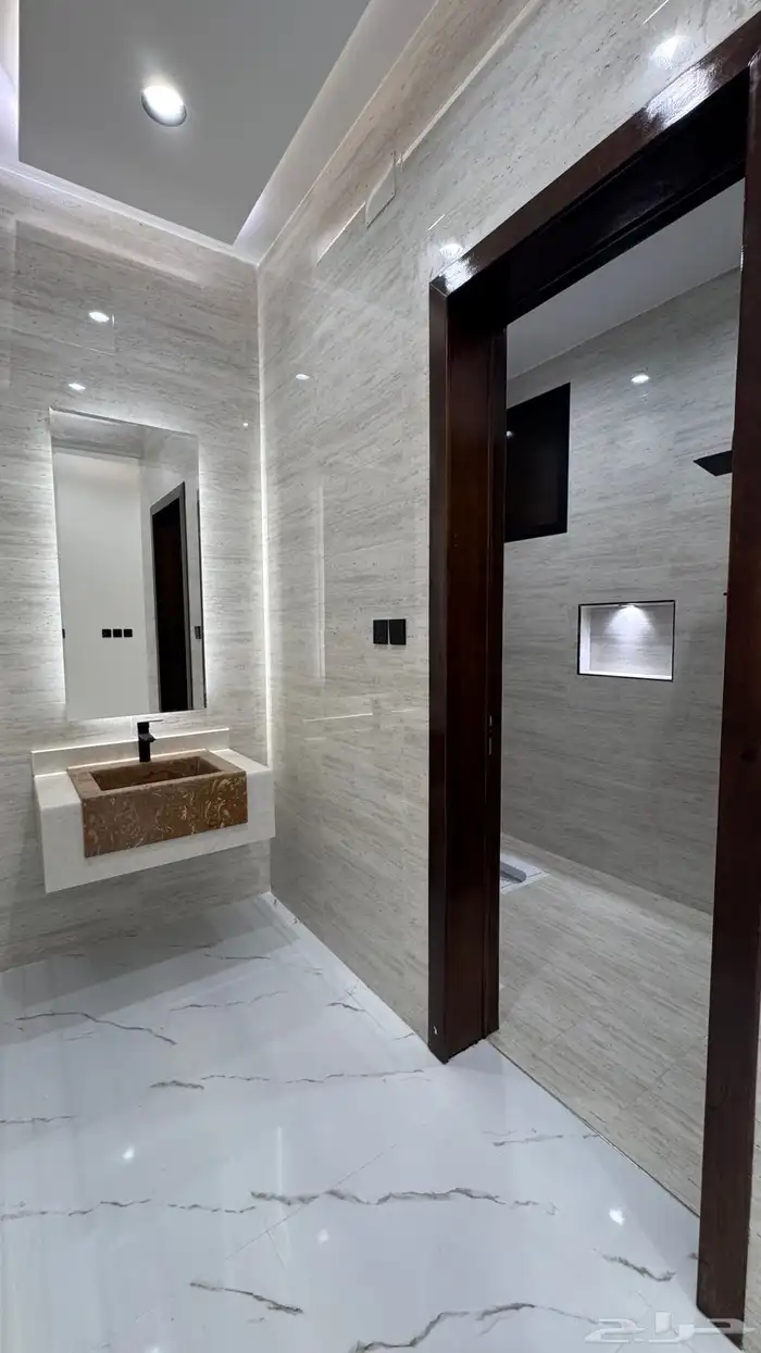 للبيع شقه ارضيه 6 غرف vip مع حوش من 550 الف بالمحاله ابها 14