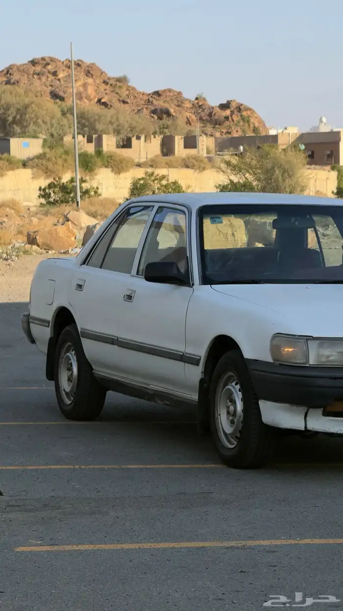 كرسيدا 1990 نظيفه بحالة ممتازة 8