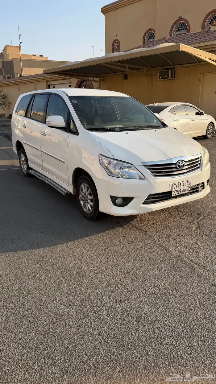 انوفا 2014 للبيع 1