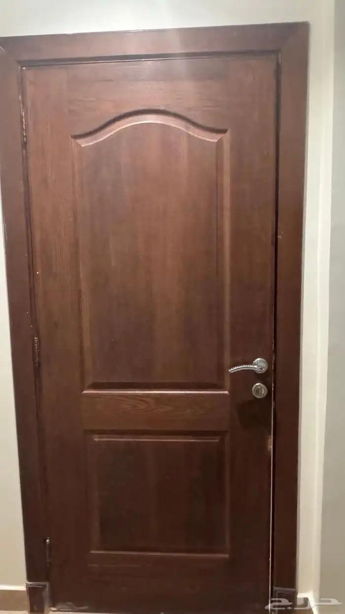 باب خشب ديكور مع كامل ملحقاته 1