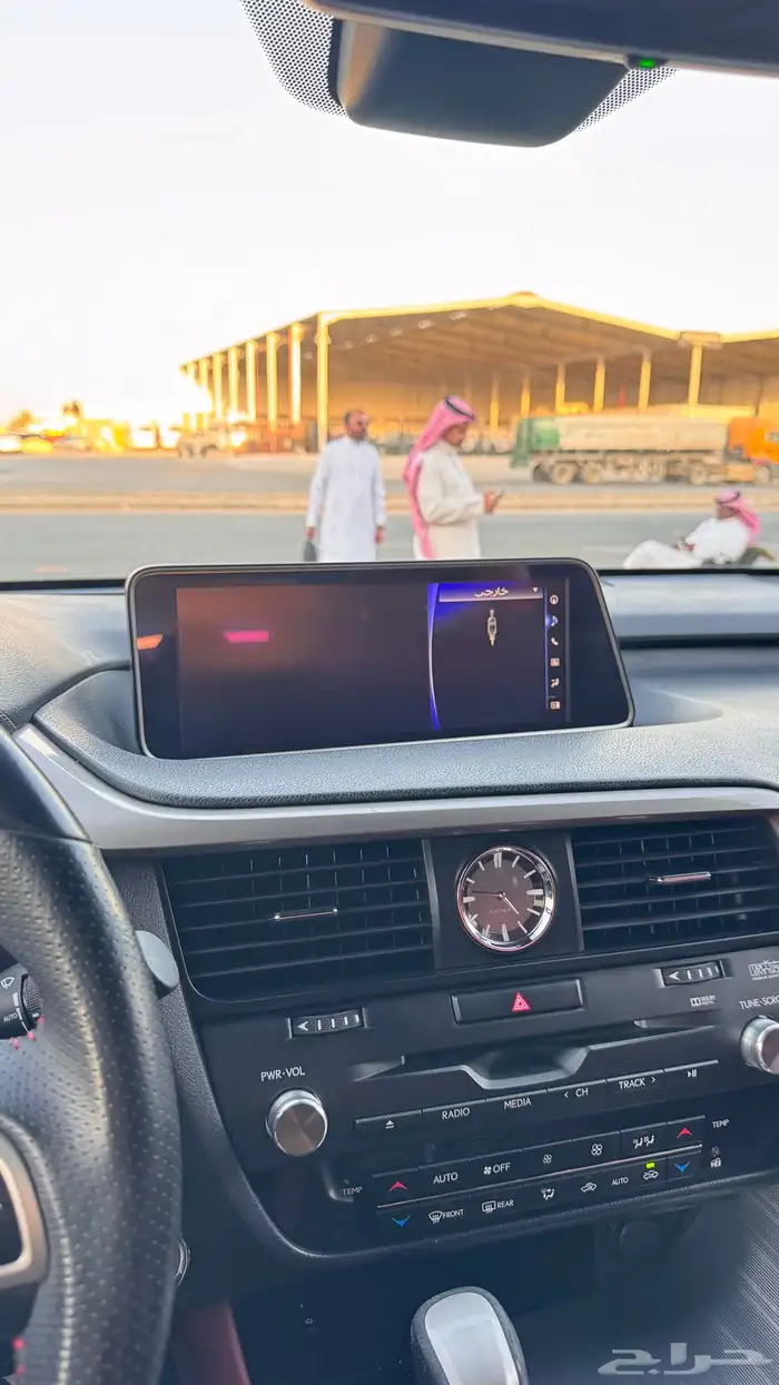 للبيع لكزس RX350 - 2016 اف سبورت فل كامل بحالة الوكاله 11