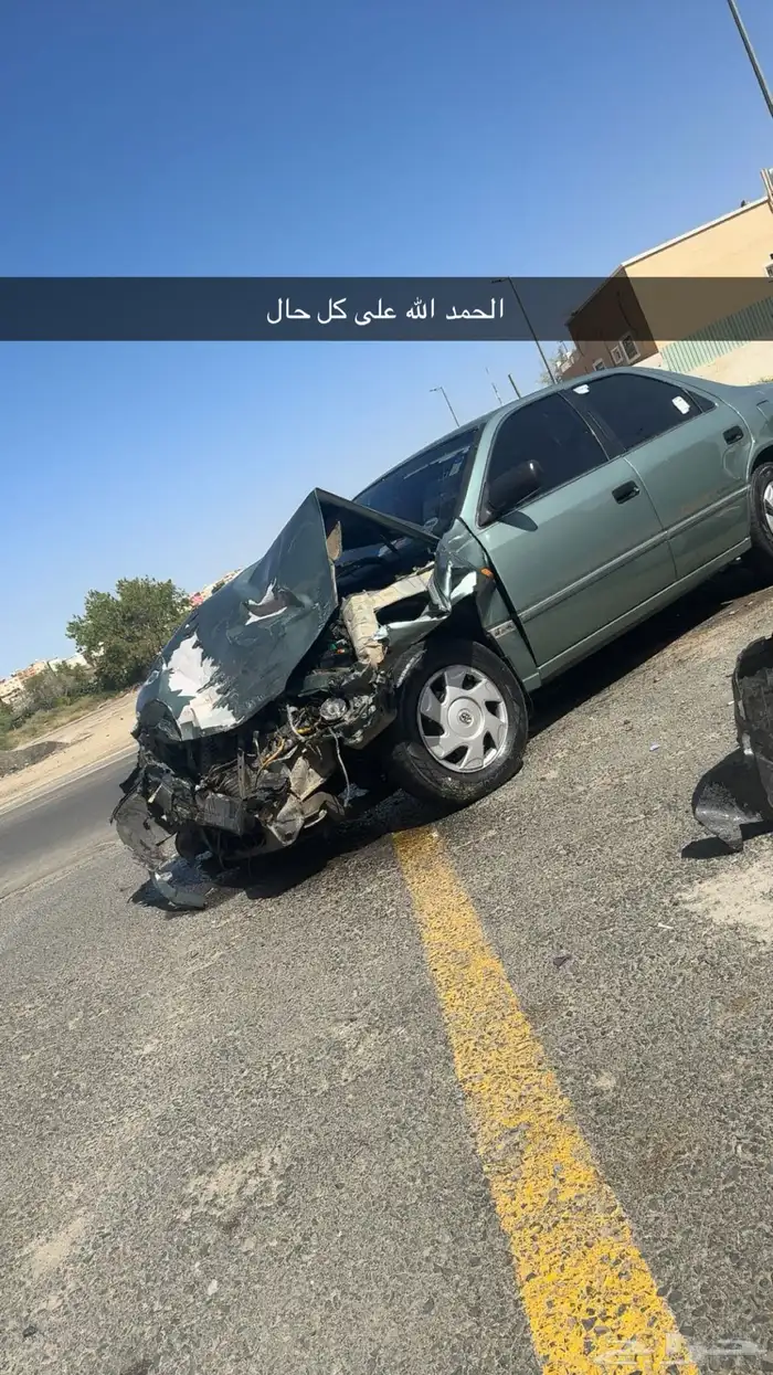 كامري 2002 مصدومه.. (البيع كامل مو قطع) 0