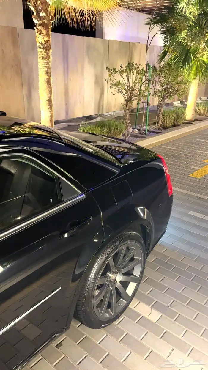 كرايسلر srt8 6.1L معدل للبيع او البدل بكوبيه 7