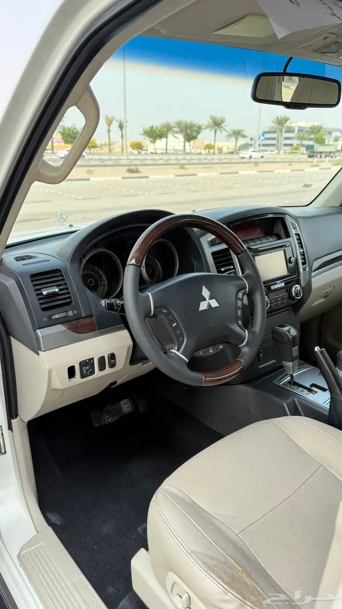 للبيع باجيرو 2017 فل كامل - مكينه 3800 14