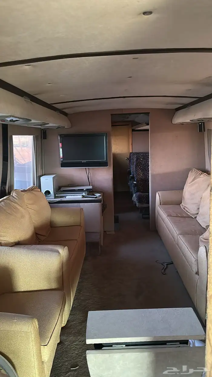 باص مرسيدس موتر هوم مخزن ( تصميم ملكي ) 1