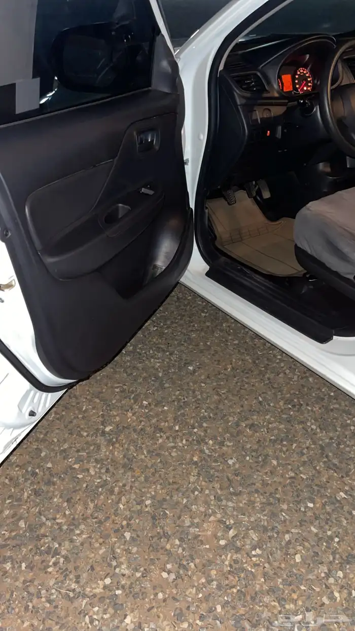 مستبيشي 2023 10