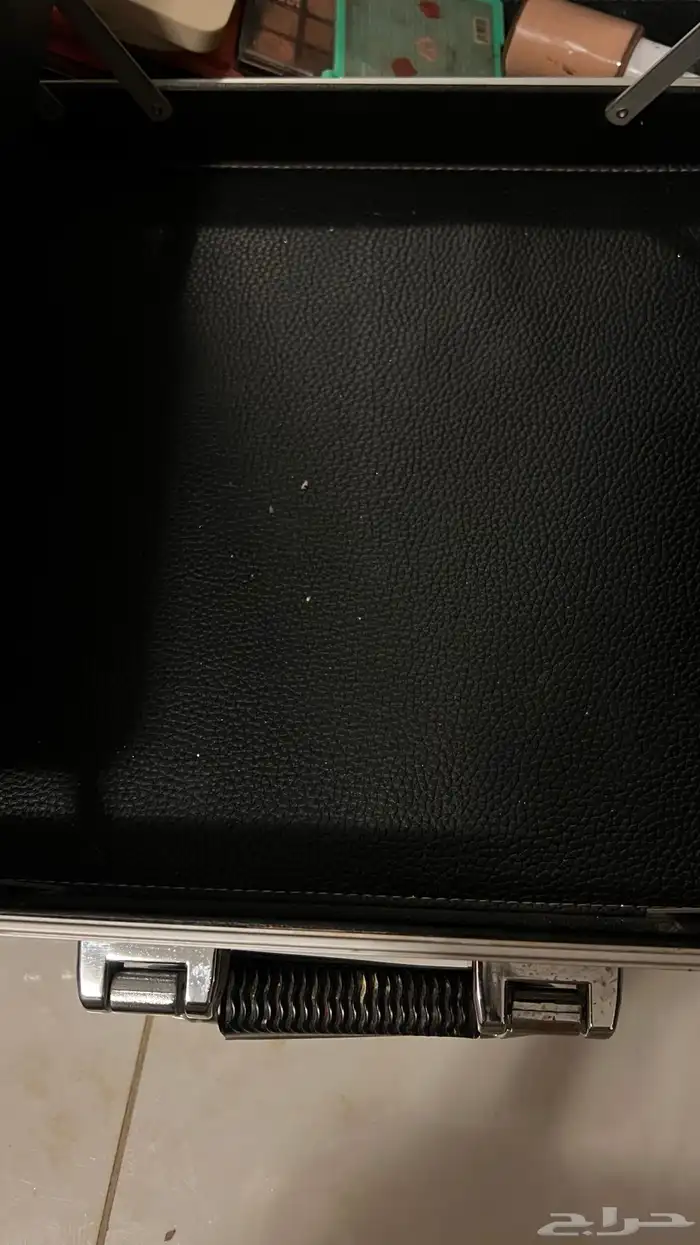 شنطه للمكيب ارتست وتنفع تسويحه متنقله 15