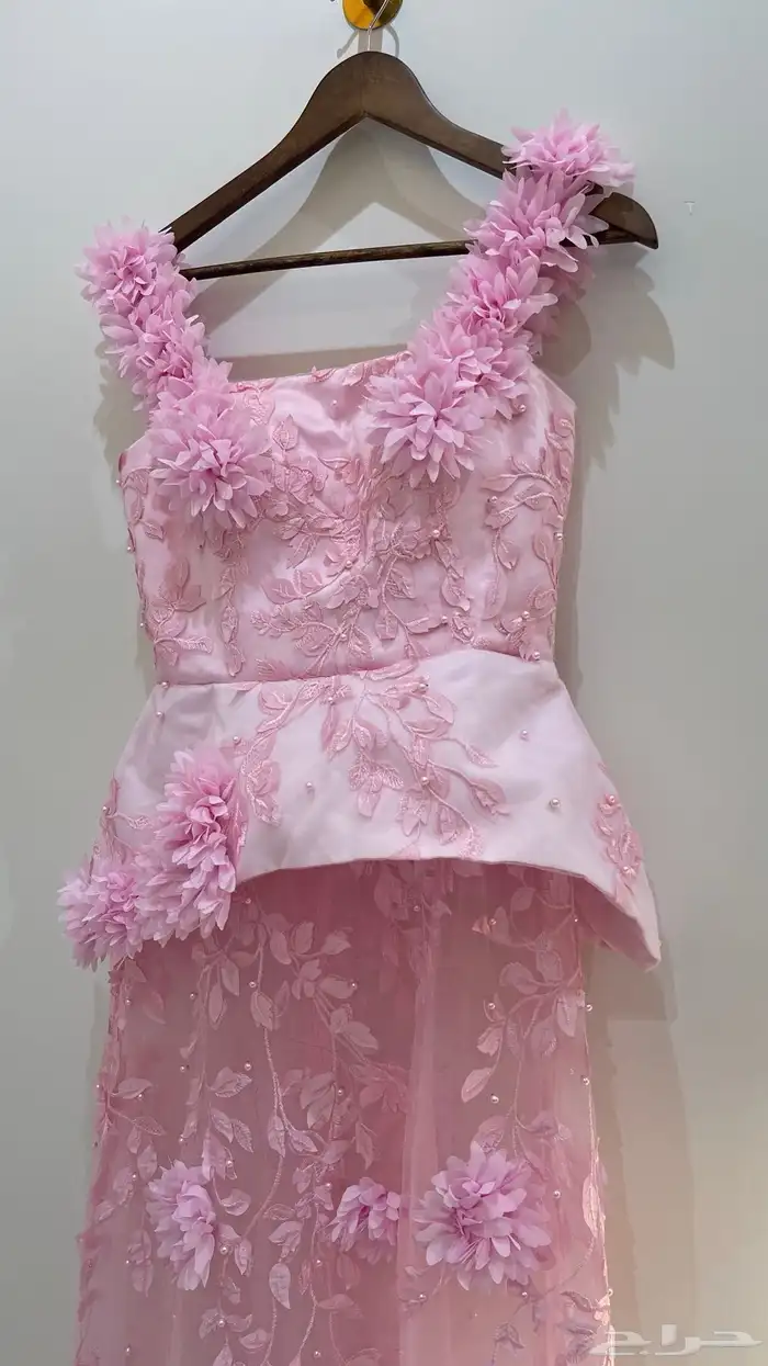 فستان جديد. 1