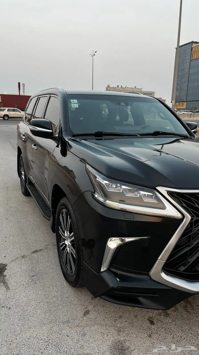 لكزس ال اكس 570 10