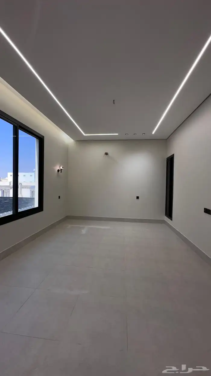 فيلا روف علوي للبيع حي الصفا 4