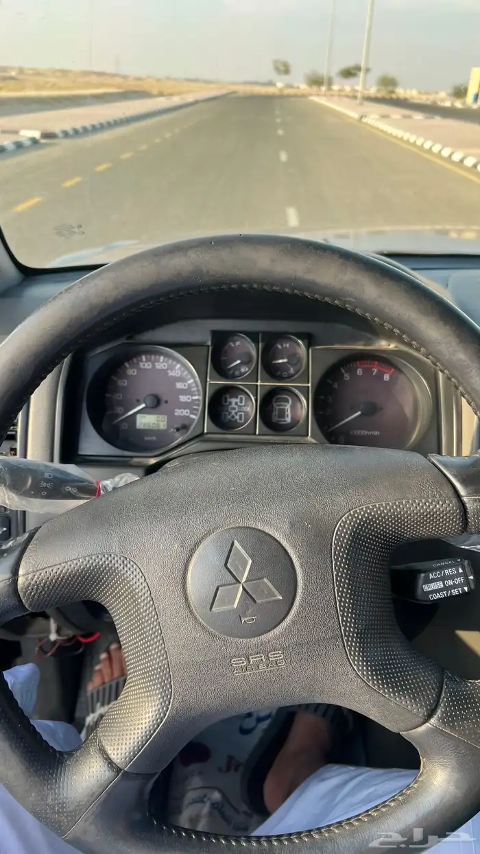 ميتسوبيشي باجيرو ربع 2002 13