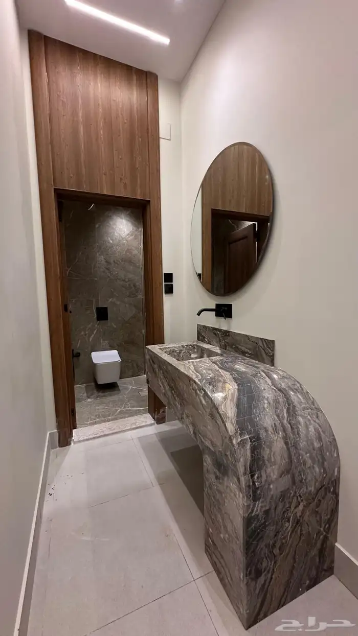 فيلا روف علوي للبيع حي الصفا 3