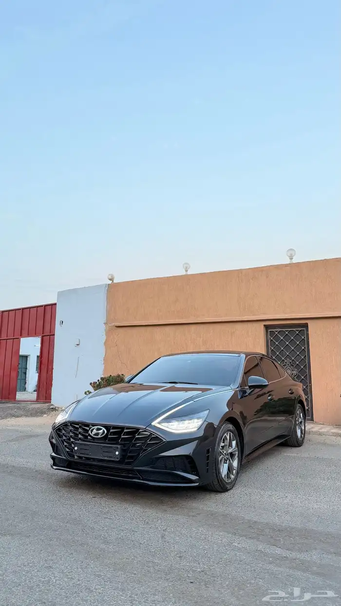 سوناتا 2022 ( بنزين ) فل اوبشن بحالة الوكالة 2