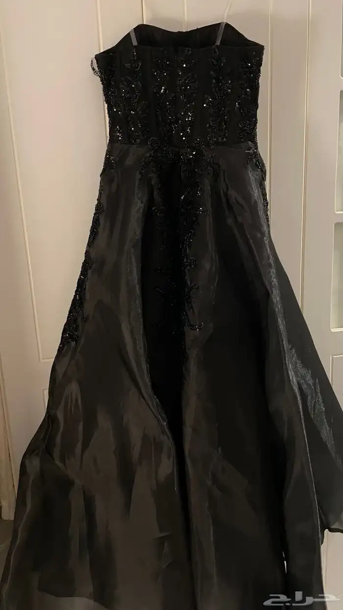 فستان اسود مستعمل للبيع 2