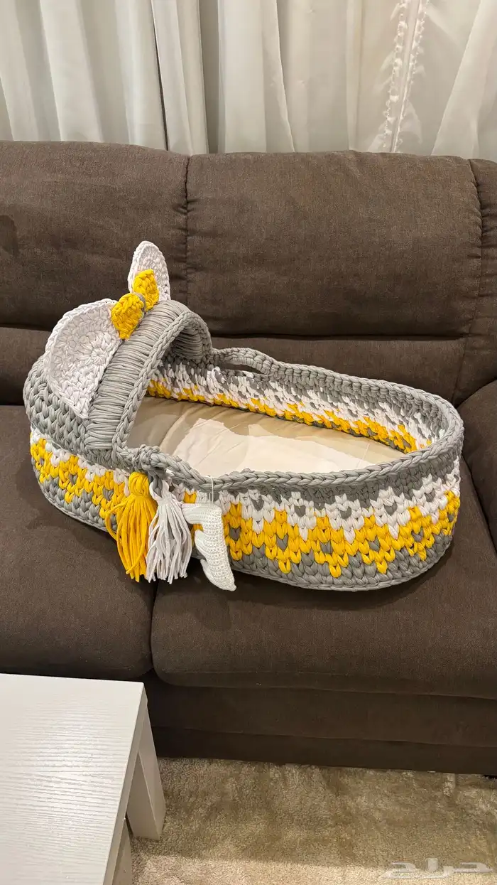 سرير رضيع يدوي 2