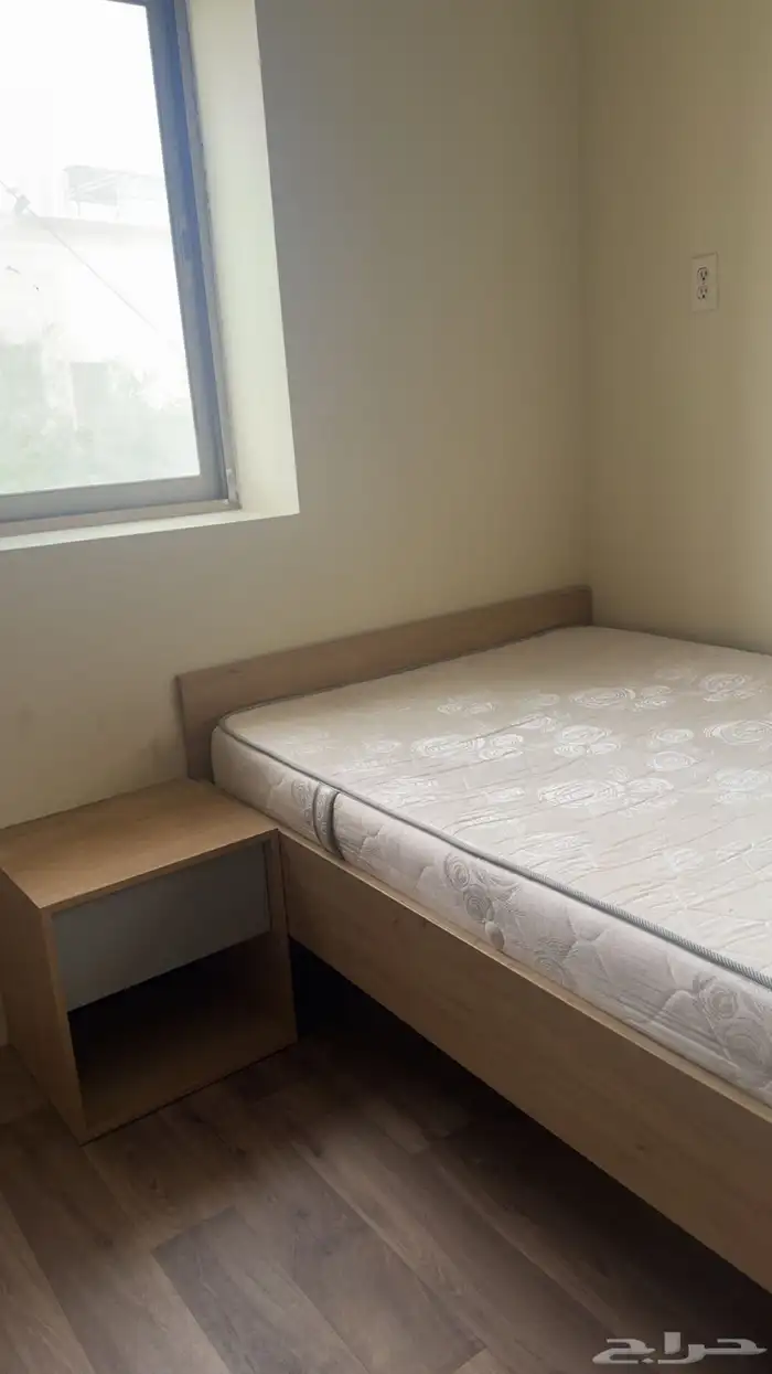 سرير للبيع 0