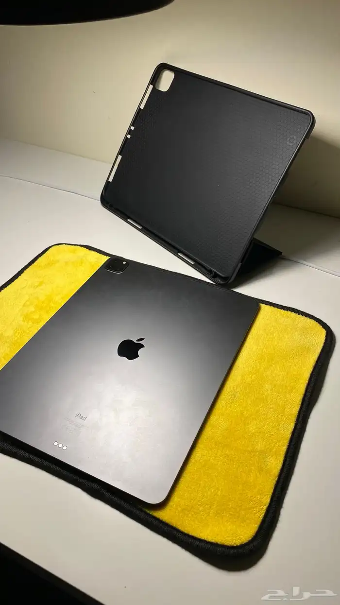 ايباد برو 12.9 انش وسعه 1 تيرابايت 22