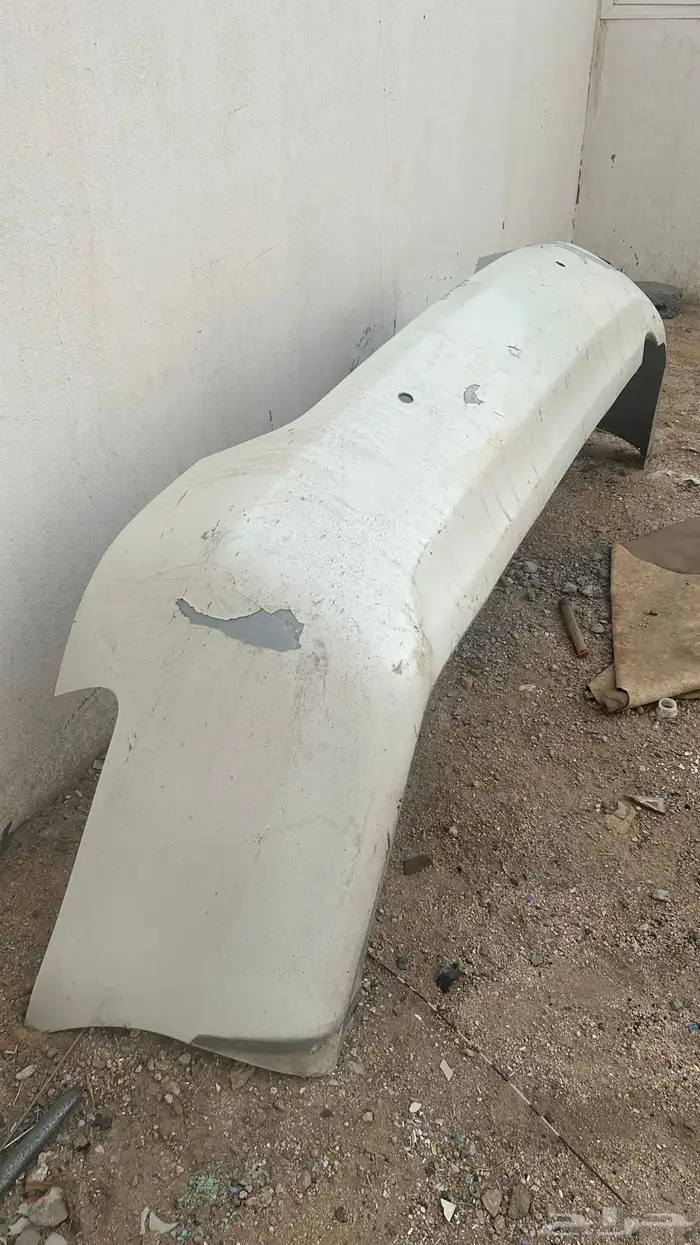 صدام كامري خلفي 2011 0