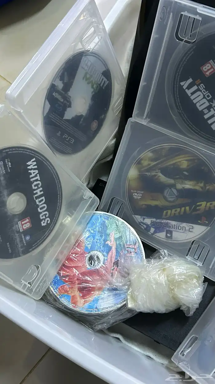 سوني 2 و سوني 3 وكل جهاز فيه له فوق الثلاثين شريط 2