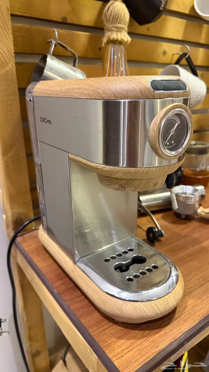 آلة قهوة صغيرة مع مطحنة 1