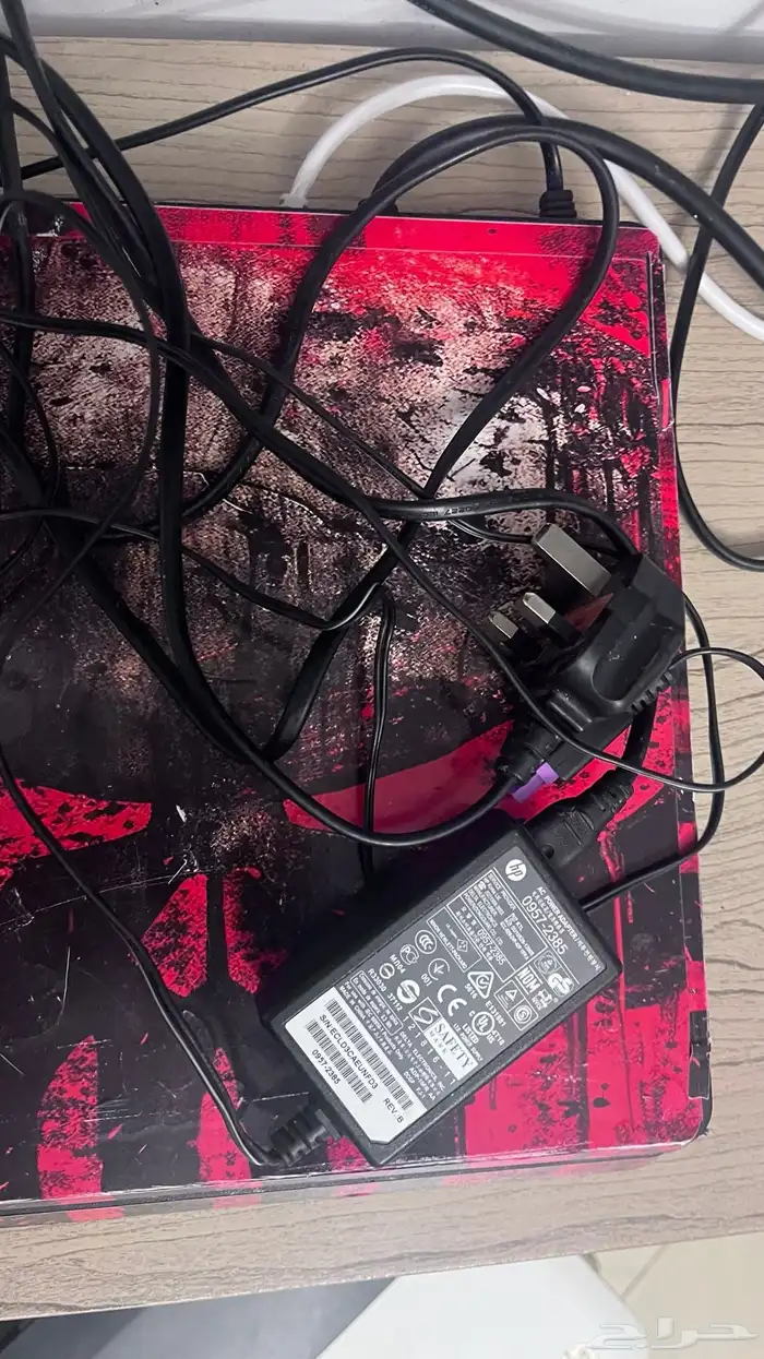 طابعة نظيفه ولا تشكو من شي ناقصها حبر فقط HP 2020 2