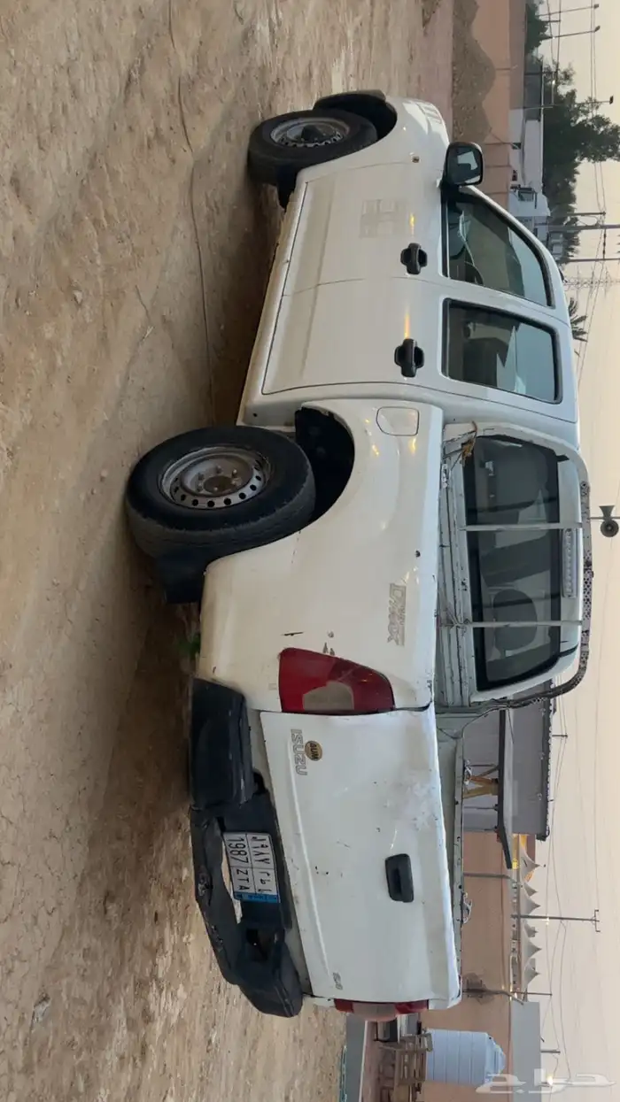 ايسوزو 2010 بنزين البيع تشليح او نقل فوري الموتر مطوف 2