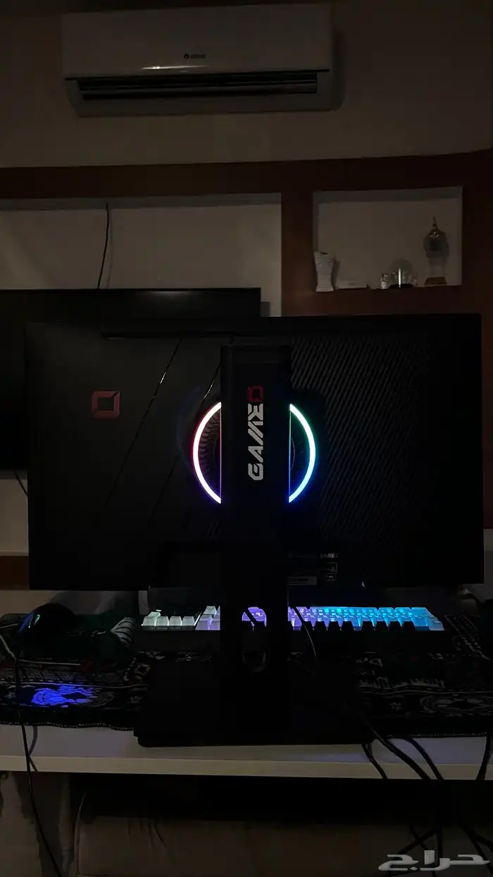 شاشة قيمنق 200 فريم 6