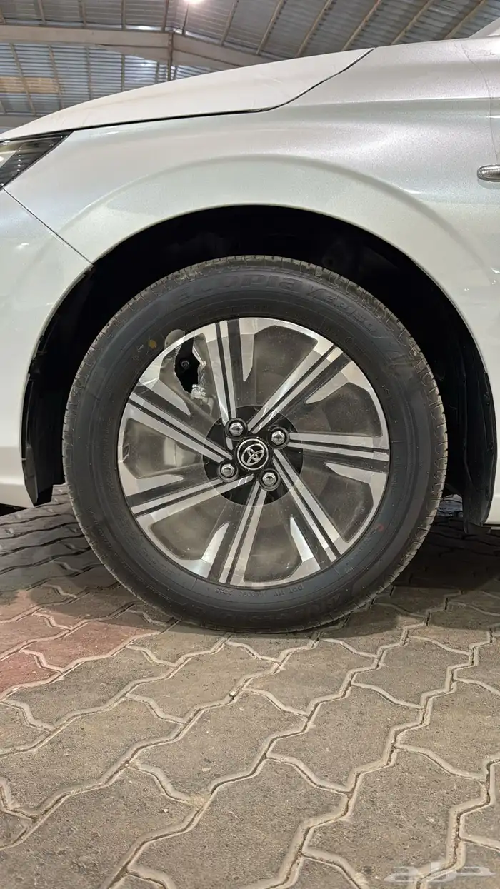 تويوتا يارس فئة Y بلس بنزين 2026 4