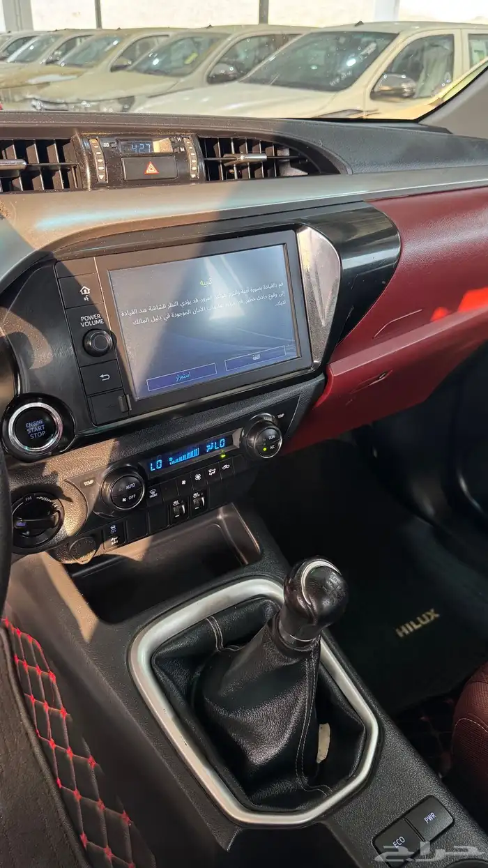 للبيع هايلكس 2022 سعودي فل كامل عداد 78 الف دبل 6