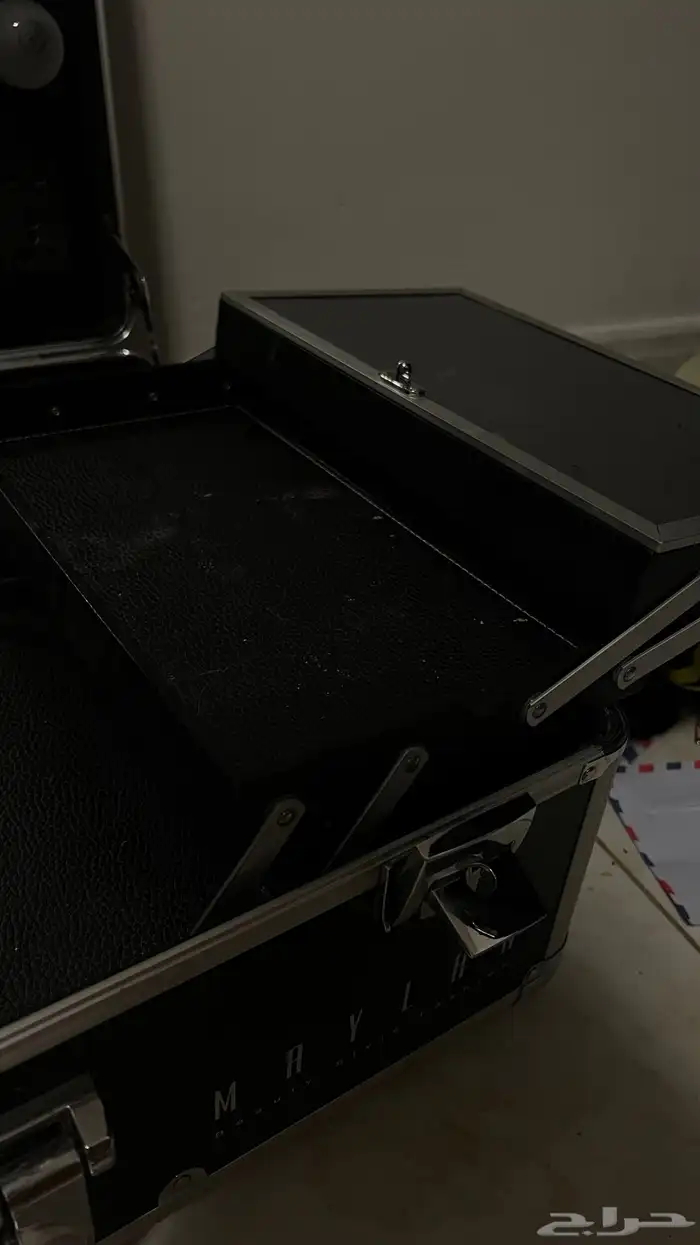 شنطه للمكيب ارتست وتنفع تسويحه متنقله 11