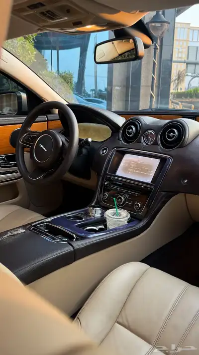 جاكوار xj لارج 2011 index