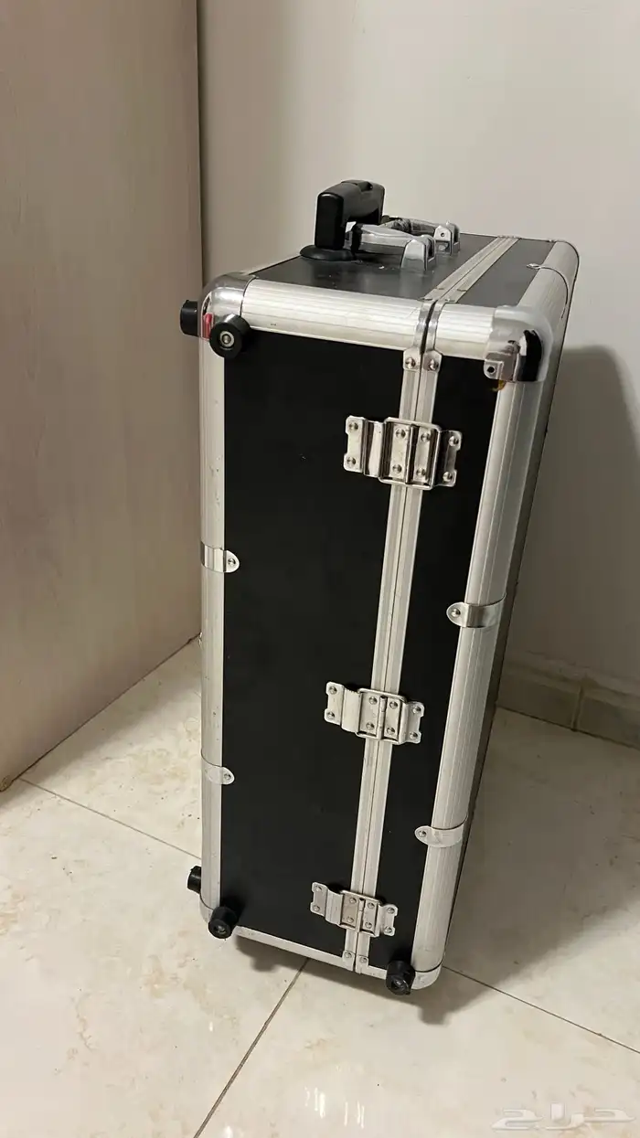 شنطه للمكيب ارتست وتنفع تسويحه متنقله 5