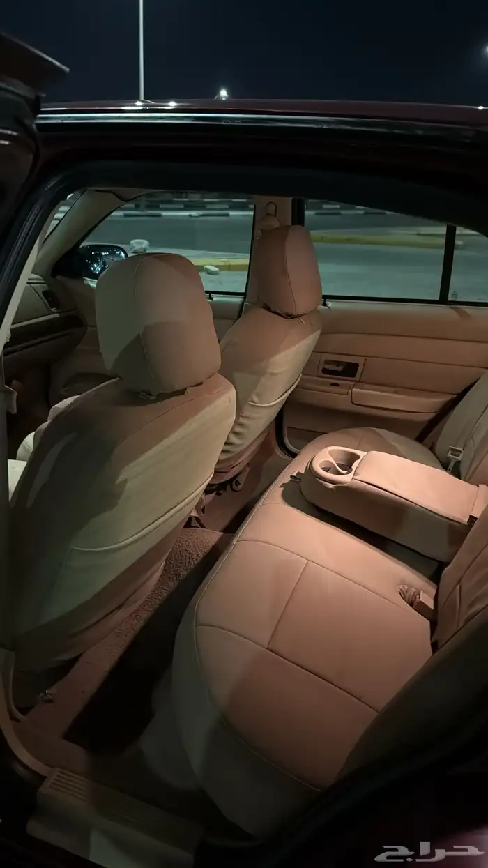 فورد فكتوريا 8