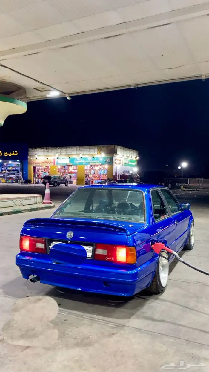 للبيع بي ام دبليو e30 0