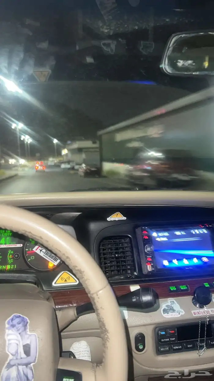 فورد كراون فكتوريا 2011 3