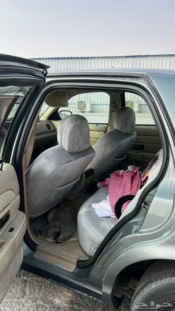 فورد فكتوريا 2006 اقبل بدل مناسب 8