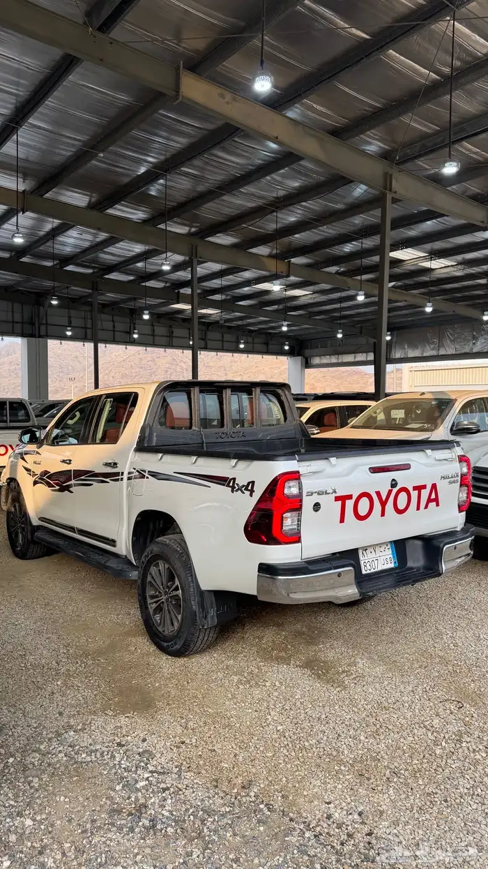 للبيع هايلكس 2022 سعودي فل كامل عداد 78 الف دبل 3