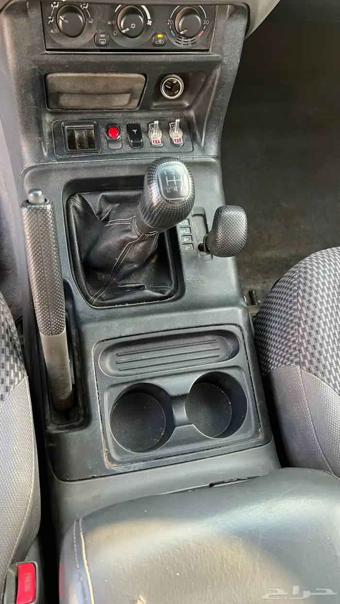 ميتسوبيشي باجيرو ربع 2002 10