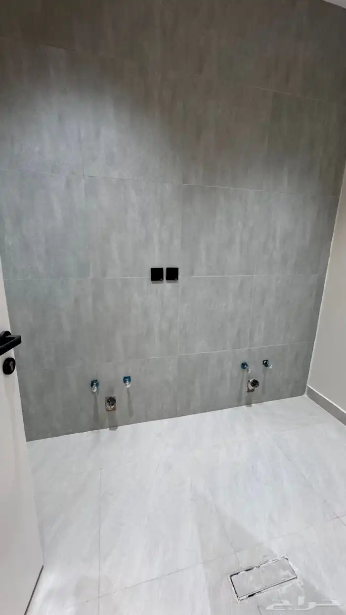 للبيع روف علوى مع ملحق مداخل مستقله من 600 الف 13