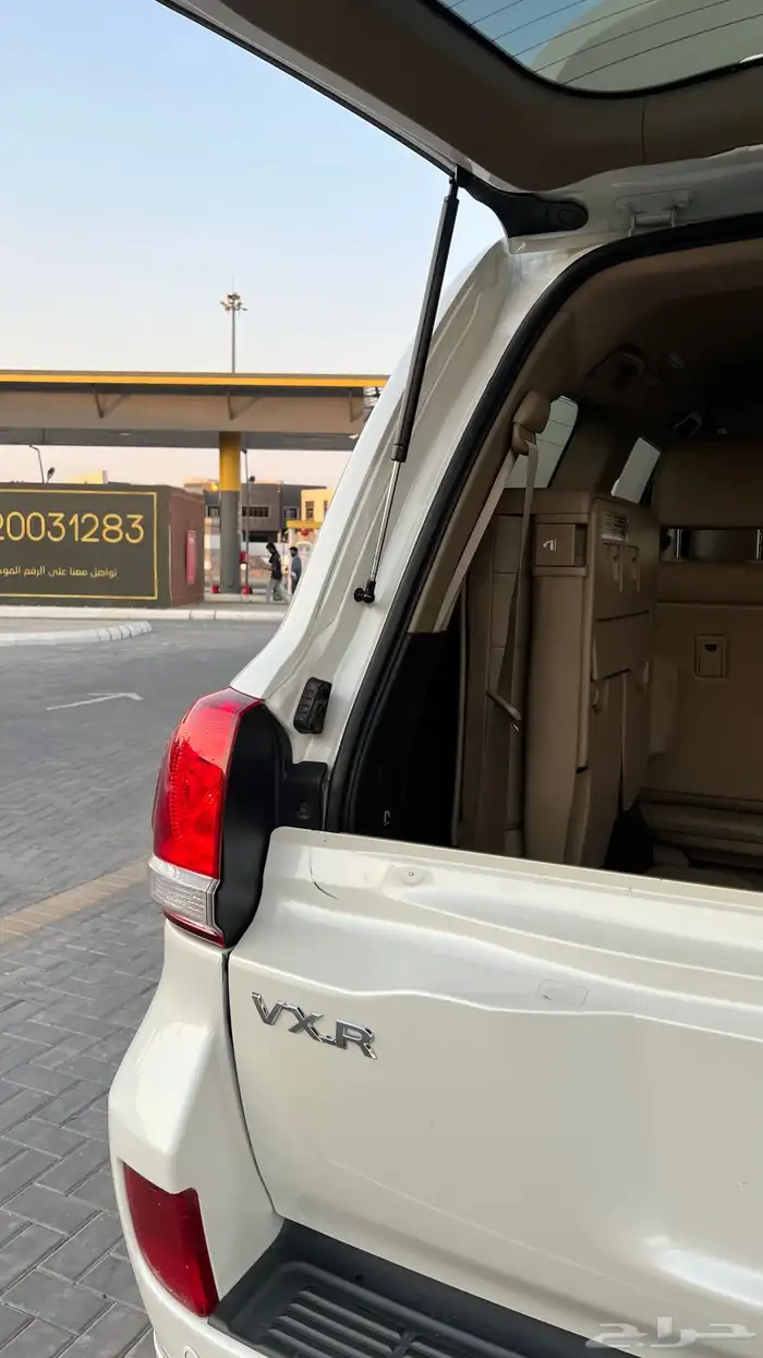 لاندكلوزر في اكس ار 2010 12