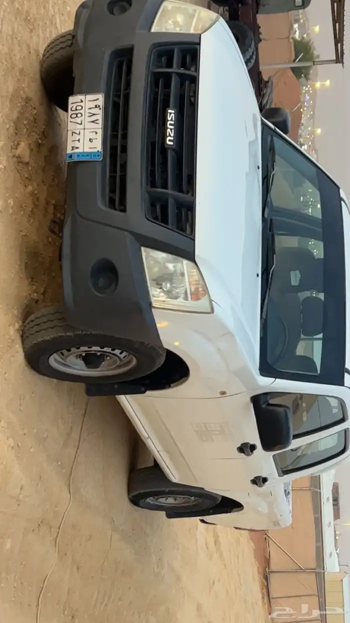 ايسوزو 2010 بنزين البيع تشليح او نقل فوري الموتر مطوف 8