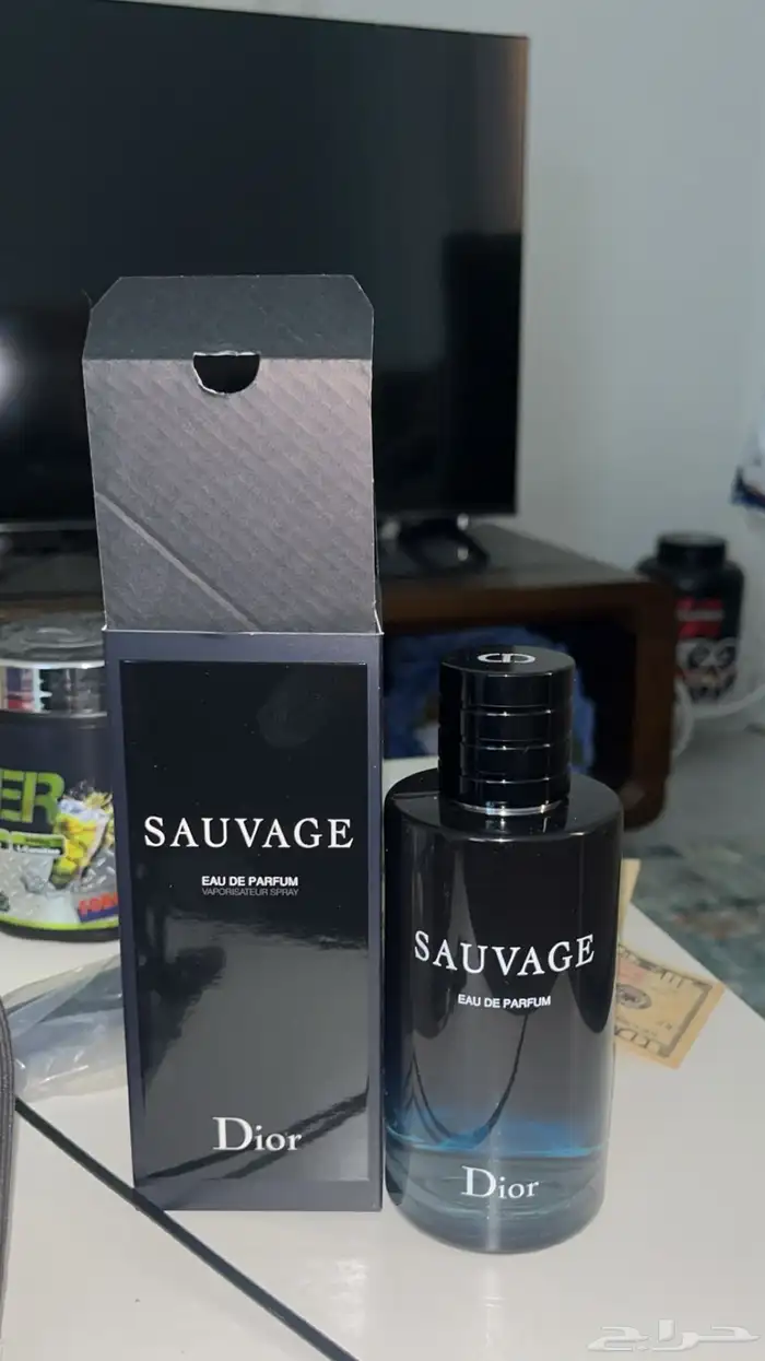 سوفاج او دي برفيوم 200 مل مستخدم و ديور اوم انتنس100 مل 0