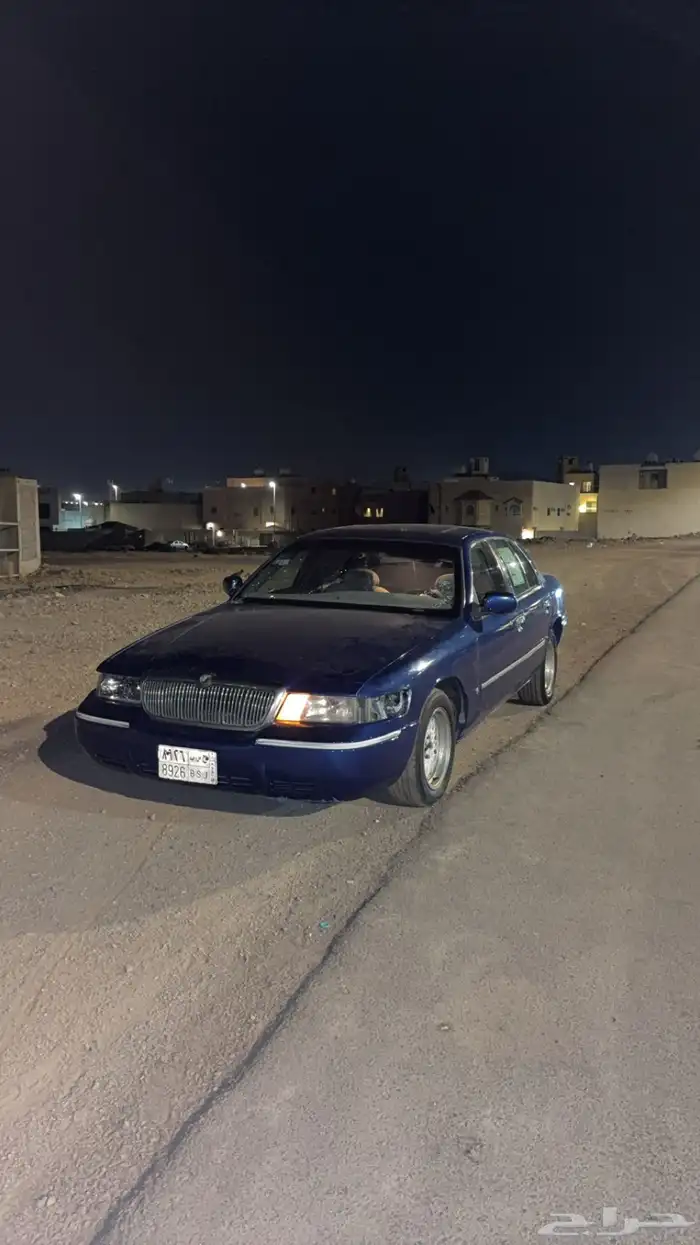 فورد ماركيز 2001 امريكي 0