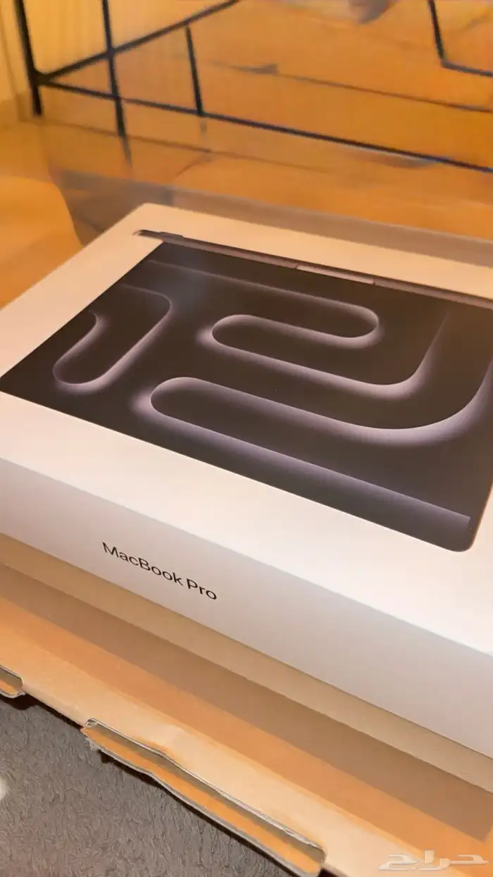 ماك بوك برو 2024   M4 0