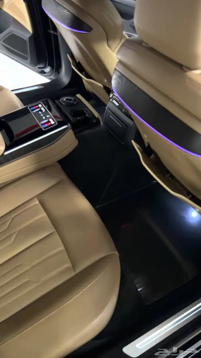 للبيع أودي أي8 A8L موديل 2019 12